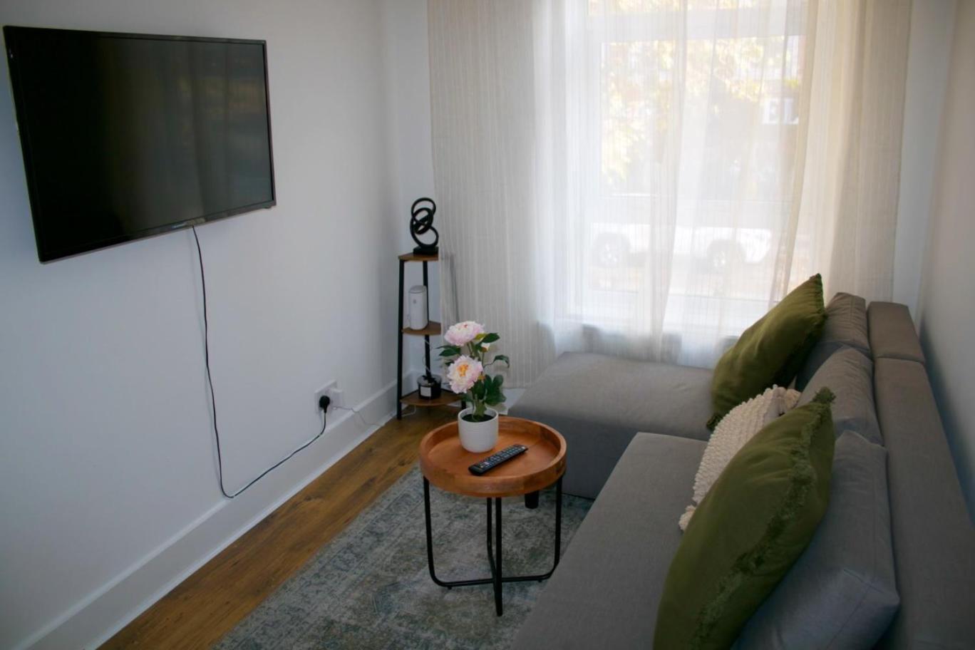 Stylish Cosy 1 Bedroom Flat Londra Esterno foto