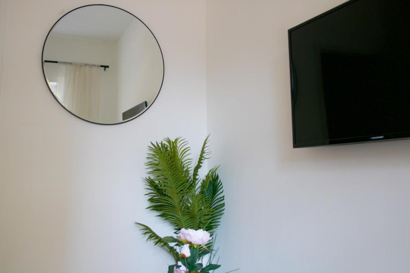 Stylish Cosy 1 Bedroom Flat Londra Esterno foto